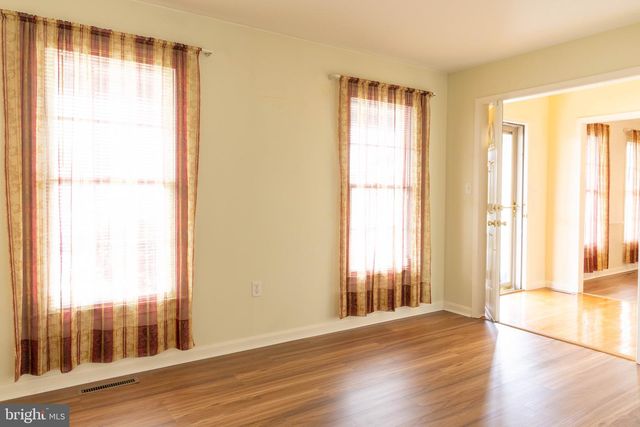 7690 CATHERINE DR, Harrisburg, PA 17111