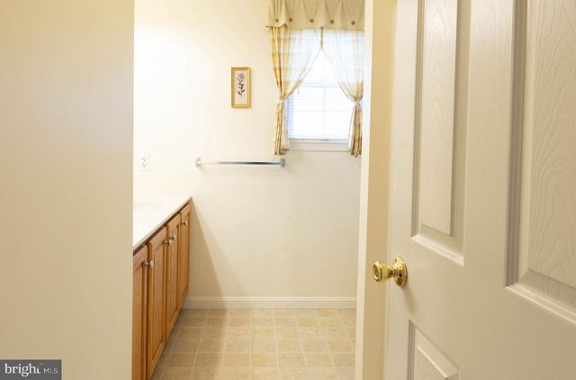 7690 CATHERINE DR, Harrisburg, PA 17111