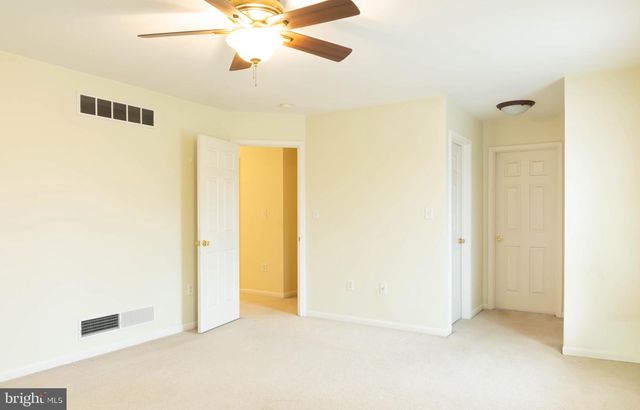 7690 CATHERINE DR, Harrisburg, PA 17111