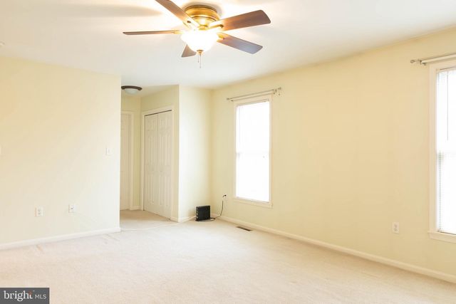 7690 CATHERINE DR, Harrisburg, PA 17111