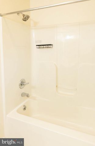 7690 CATHERINE DR, Harrisburg, PA 17111