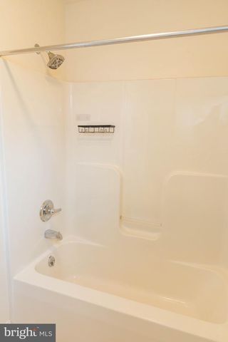 7690 CATHERINE DR, Harrisburg, PA 17111