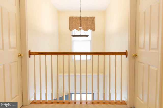 7690 CATHERINE DR, Harrisburg, PA 17111