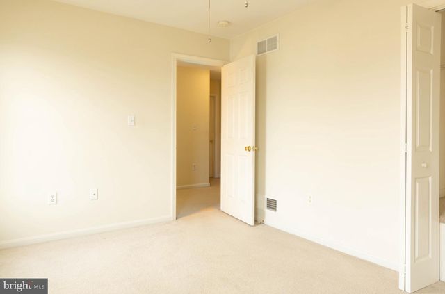 7690 CATHERINE DR, Harrisburg, PA 17111