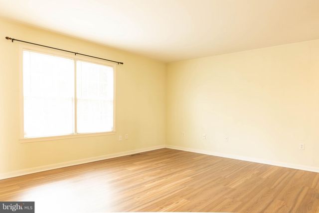 7690 CATHERINE DR, Harrisburg, PA 17111