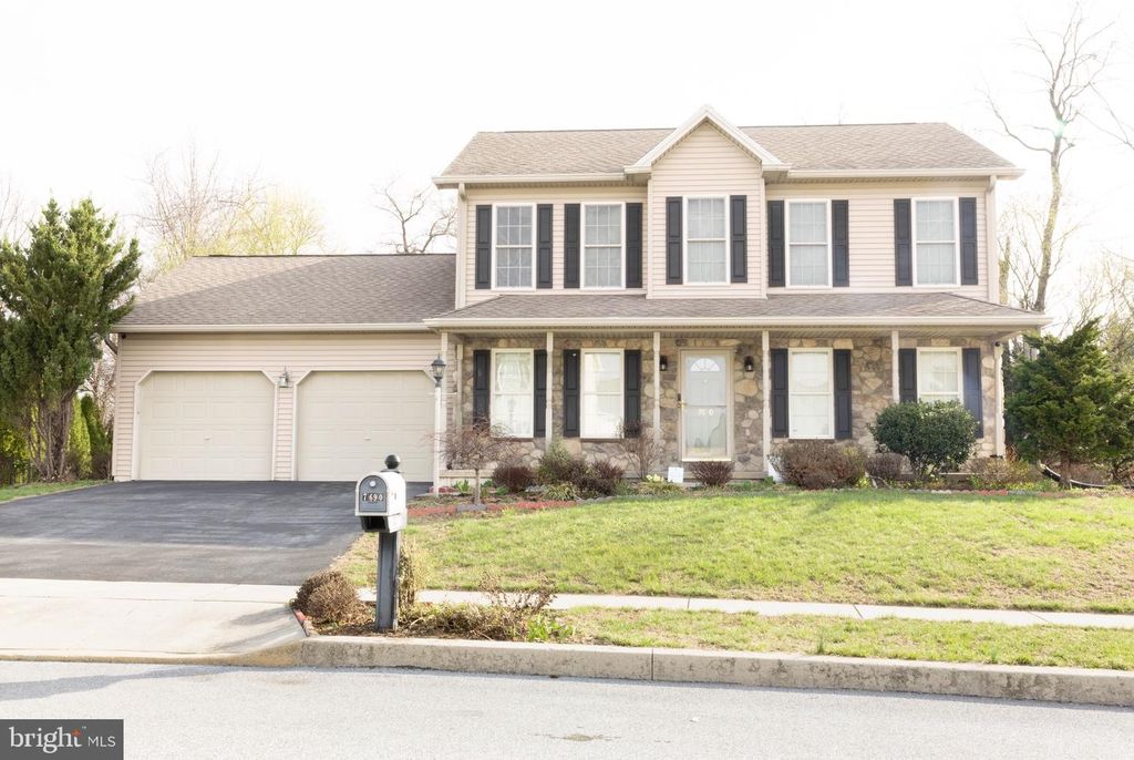 7690 CATHERINE DR, Harrisburg, PA 17111