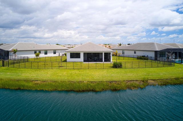 10946 SW Meandering Mile Road, Port St. Lucie, FL 34987