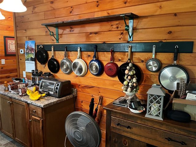 21427 PHELPS Road, Meadville, PA 16335