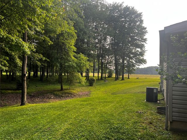 21427 PHELPS Road, Meadville, PA 16335