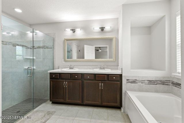 7019 EMSLEY Circle, Jacksonville, FL 32258