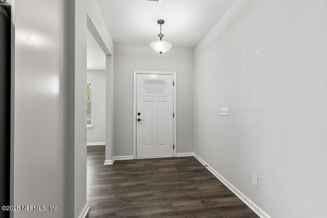 7019 EMSLEY Circle, Jacksonville, FL 32258