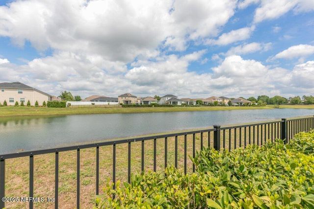 7019 EMSLEY Circle, Jacksonville, FL 32258