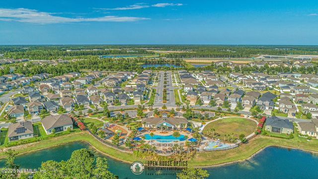 7019 EMSLEY Circle, Jacksonville, FL 32258