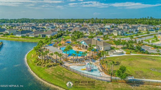 7019 EMSLEY Circle, Jacksonville, FL 32258