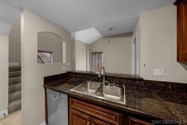 3935 Nobel, San Diego, CA 92122