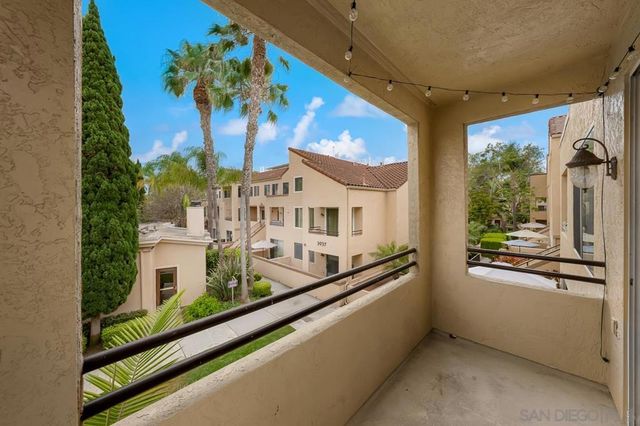 3935 Nobel, San Diego, CA 92122