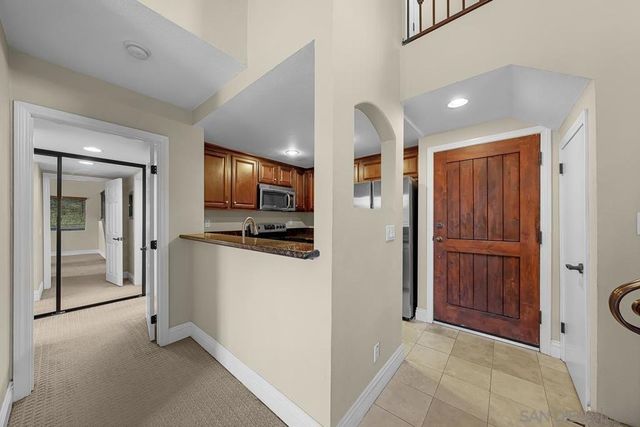 3935 Nobel, San Diego, CA 92122