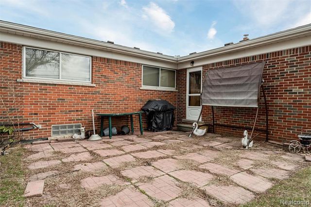 30507 Moulin Ave Avenue, Warren, MI 48088