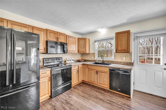 54 Park Road, Painesville, OH 44077