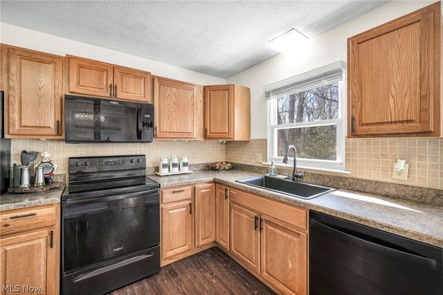 54 Park Road, Painesville, OH 44077