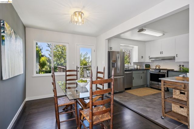 967 Yuba St, Richmond, CA 94805