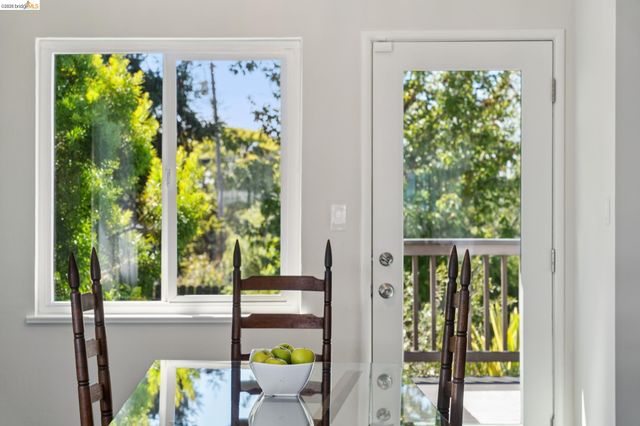 967 Yuba St, Richmond, CA 94805
