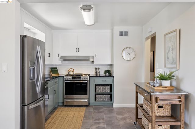 967 Yuba St, Richmond, CA 94805