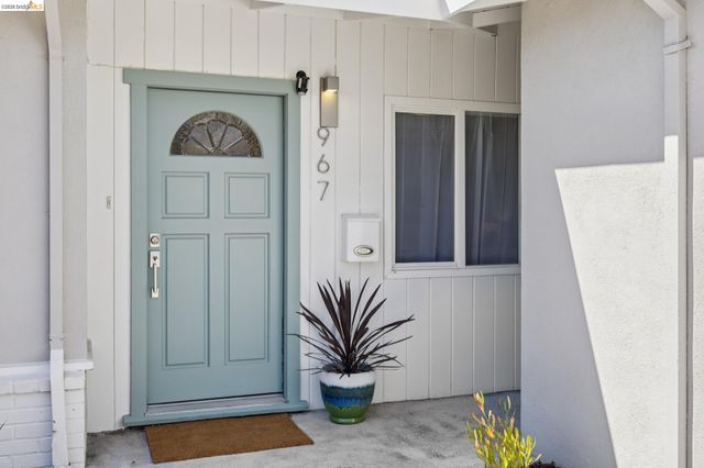 967 Yuba St, Richmond, CA 94805