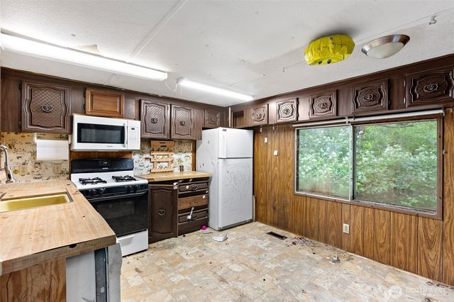 14105 288th Street E, Graham, WA 98338