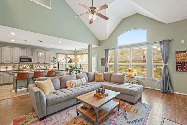 8815 Wenona Walk, Missouri City, TX 77459