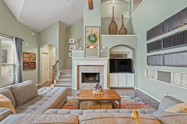 8815 Wenona Walk, Missouri City, TX 77459