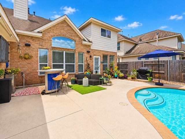 8815 Wenona Walk, Missouri City, TX 77459