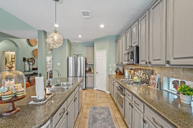 8815 Wenona Walk, Missouri City, TX 77459