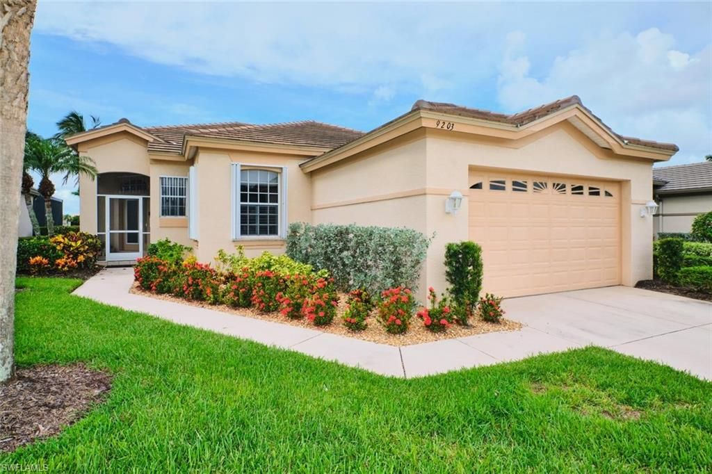 9203 Willowcrest CT, FORT MYERS, FL 33908 — exterior