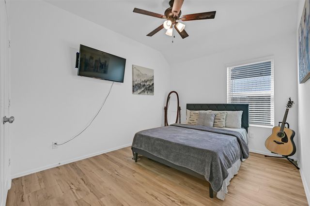 9623 Sterling Arbor Drive, Baytown, TX 77521