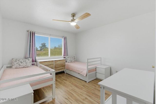 2424 W REDFIELD Road, Phoenix, AZ 85023