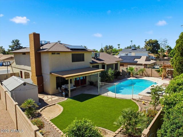 2424 W REDFIELD Road, Phoenix, AZ 85023