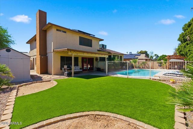 2424 W REDFIELD Road, Phoenix, AZ 85023