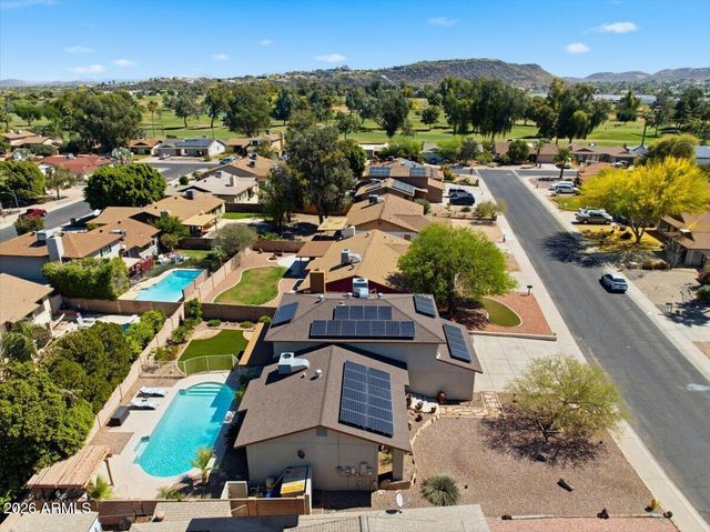 2424 W REDFIELD Road, Phoenix, AZ 85023