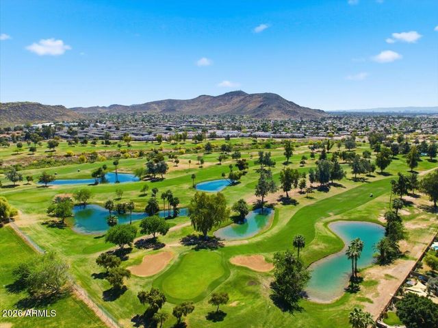 2424 W REDFIELD Road, Phoenix, AZ 85023