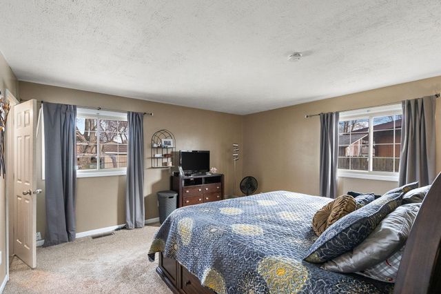 403 Sherman Drive, Valparaiso, IN 46385