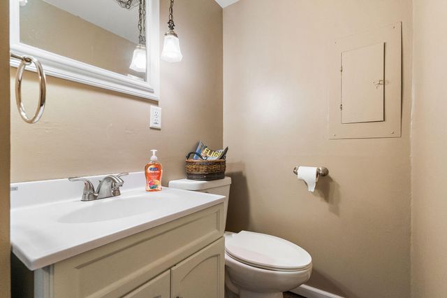 403 Sherman Drive, Valparaiso, IN 46385