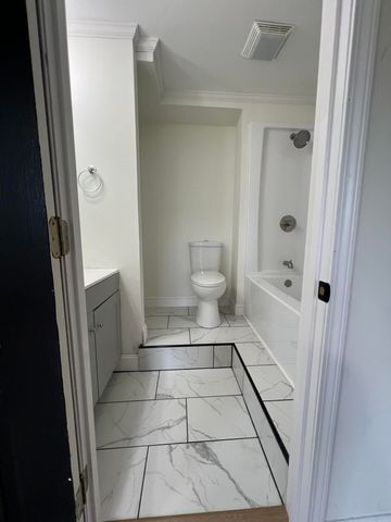 626 E Barker Lane, Berea, KY 40403