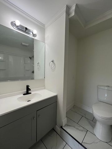626 E Barker Lane, Berea, KY 40403