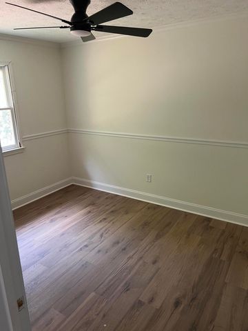 626 E Barker Lane, Berea, KY 40403