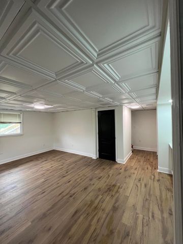 626 E Barker Lane, Berea, KY 40403