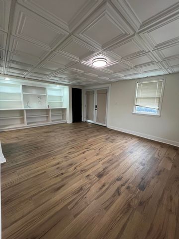 626 E Barker Lane, Berea, KY 40403