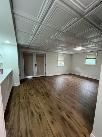 626 E Barker Lane, Berea, KY 40403