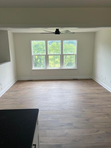 626 E Barker Lane, Berea, KY 40403