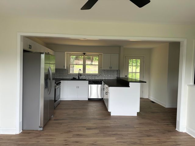 626 E Barker Lane, Berea, KY 40403